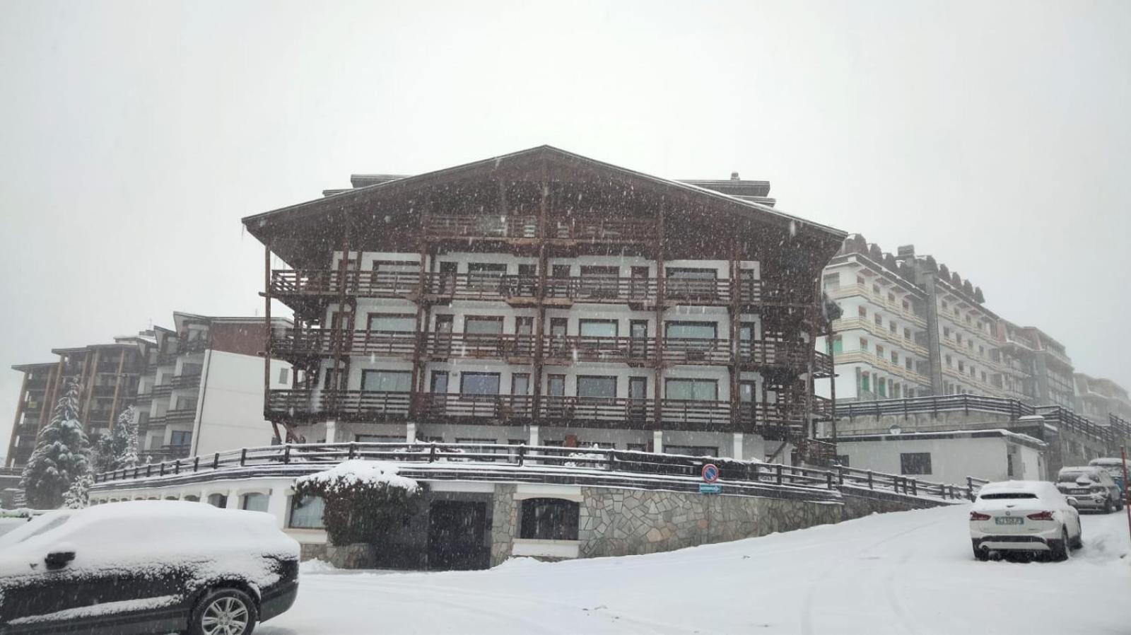 New Condominio Royal Colle Colle Sestriere Exterior foto